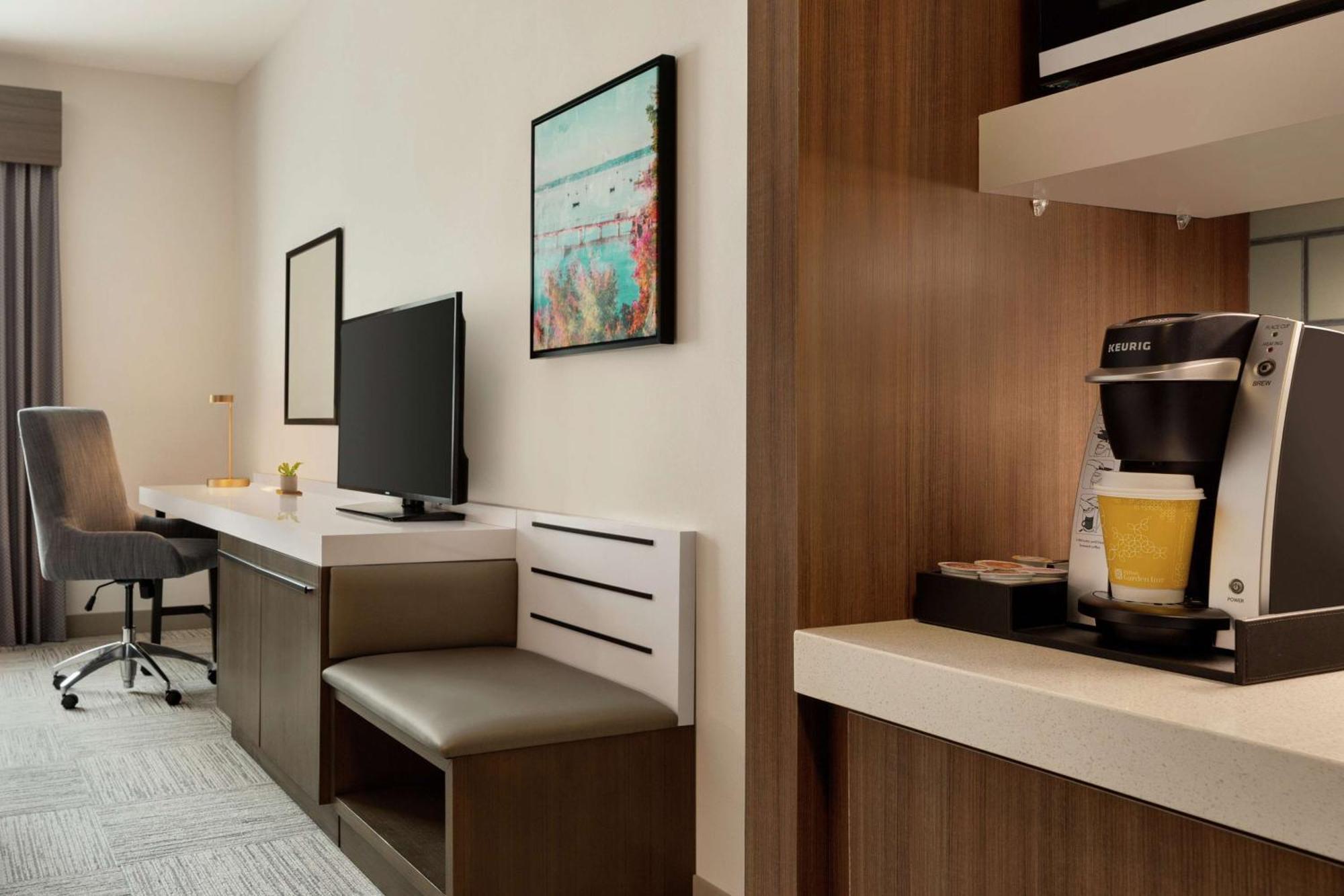 Hilton Garden Inn Seattle Airport Ситак Экстерьер фото