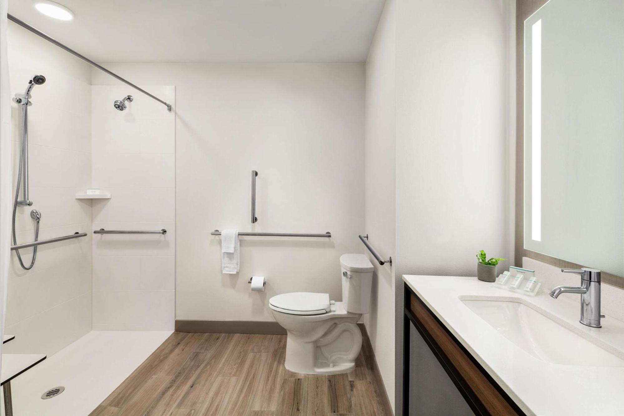 Hilton Garden Inn Seattle Airport Ситак Экстерьер фото
